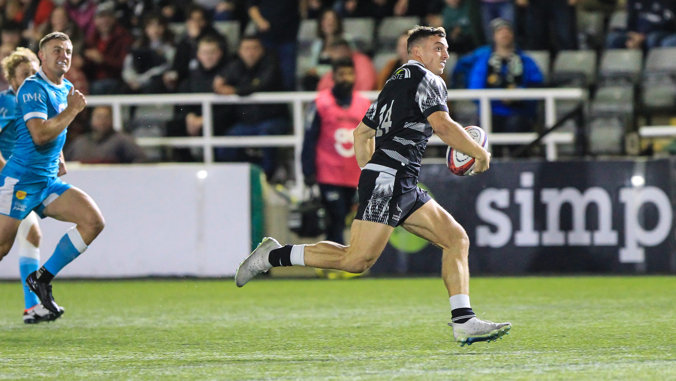 Newcastle Falcons - 